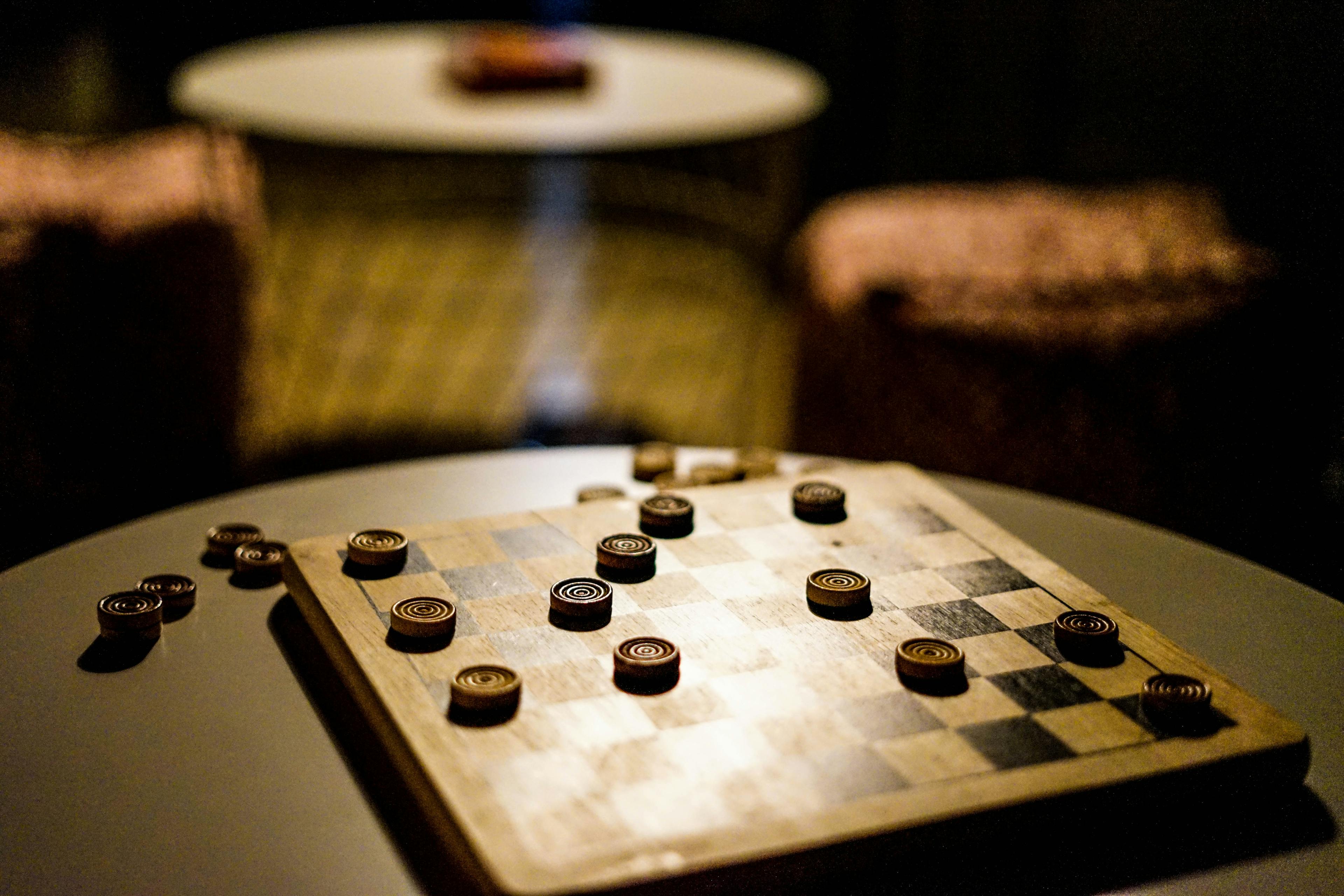 Cover Image for How to play International Draughts
